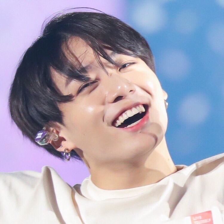 kthfloral's tweet photo. good morning :) say it back ❔ https://t.co/dhGxYtlu0x