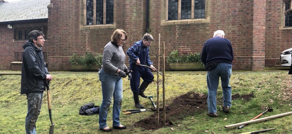 StPeters_SC's tweet photo. A tree of remembrance, hope and thanksgiving planted in honour of key workers and all those who died due to coronavirus. #DayOfReflection #coronavirus @cofebirmingham https://t.co/awY0FK3Yx5