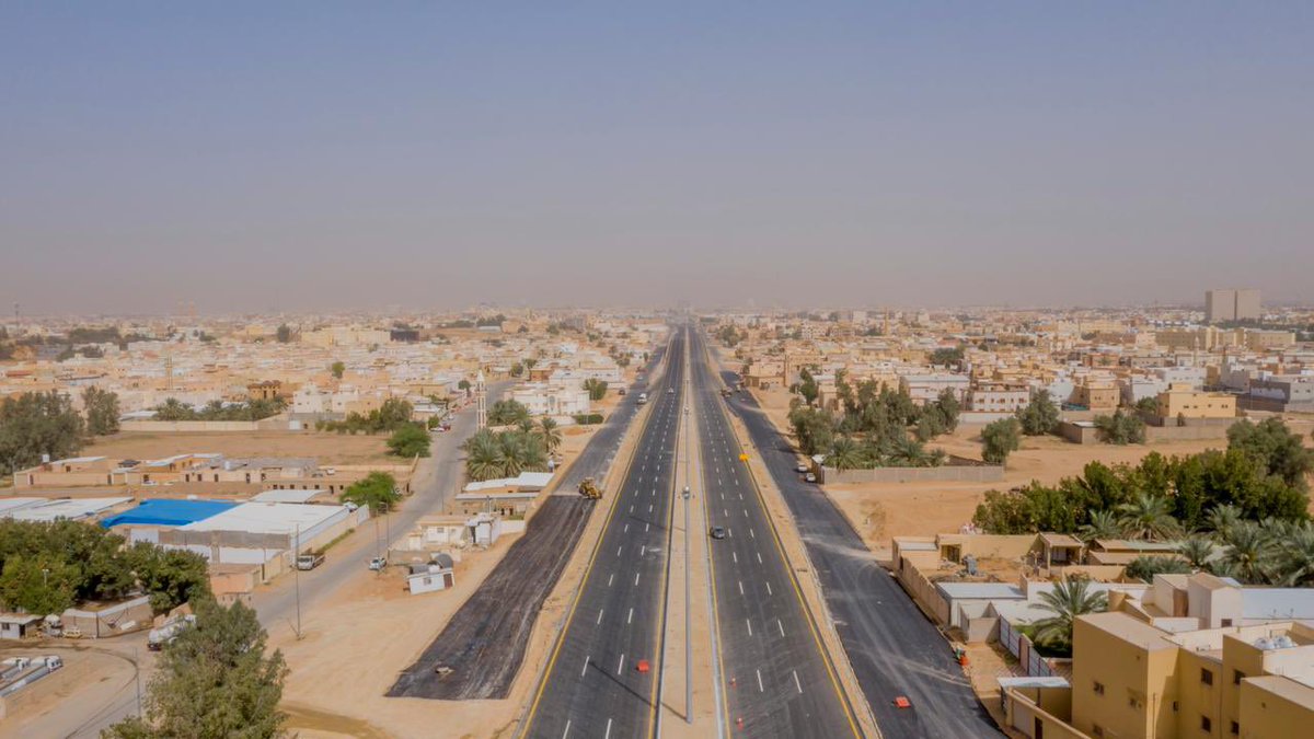 buraydh's tweet photo. تجري الاستعدادات لإفتتاح طريق الملك عبدالله في #بريدة أحد مشاريع الطرق العملاقة في #السعودية https://t.co/i6fXDGC0GN