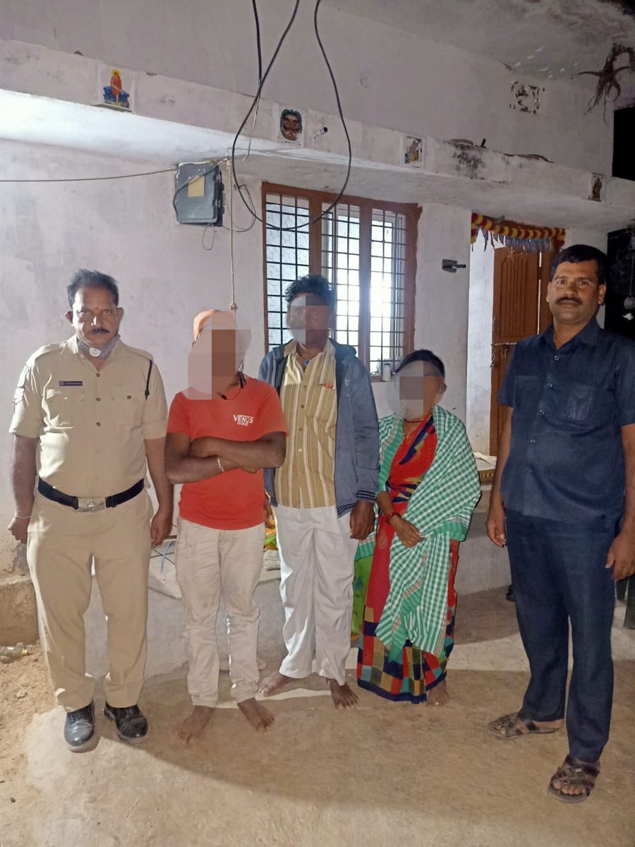 muluguPS_sdpt's tweet image. A timely alert by #MuluguPolice saved the life of a man, who was under stress  due to family disputes &amp;amp; showing suicidal activity on social media plat form, MuluguPS  staff with the help of #ITCORE Team #Siddipet traced the location of man seen on whatsapp &amp;amp; saved him justn time.