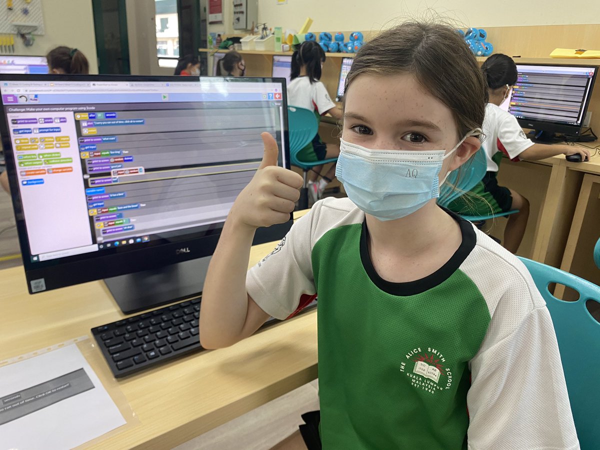 KLASS_Computing's tweet image. Y4 students testing &amp;amp; fixing bugs in their code today. @purpleMash  #klassproblemsolver #2code
