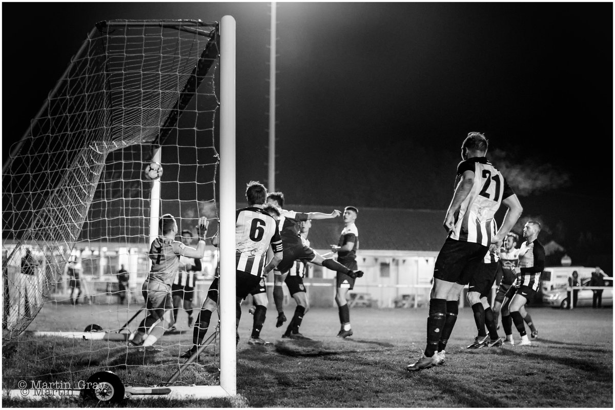 MartinGrayphoto's tweet photo. Great to see Guernsey Football back on the sporting menu! 😀
Great game to boot! 4-3 to @StMartinsAC in extra time in a Jeremie Cup tie... 👏
@GuernseySports @sylvansofficial
https://t.co/87cgQvzFgJ 📸
#floodlightchallenges #lockdownfootball #goodtobeback https://t.co/BAYrYqhO58
