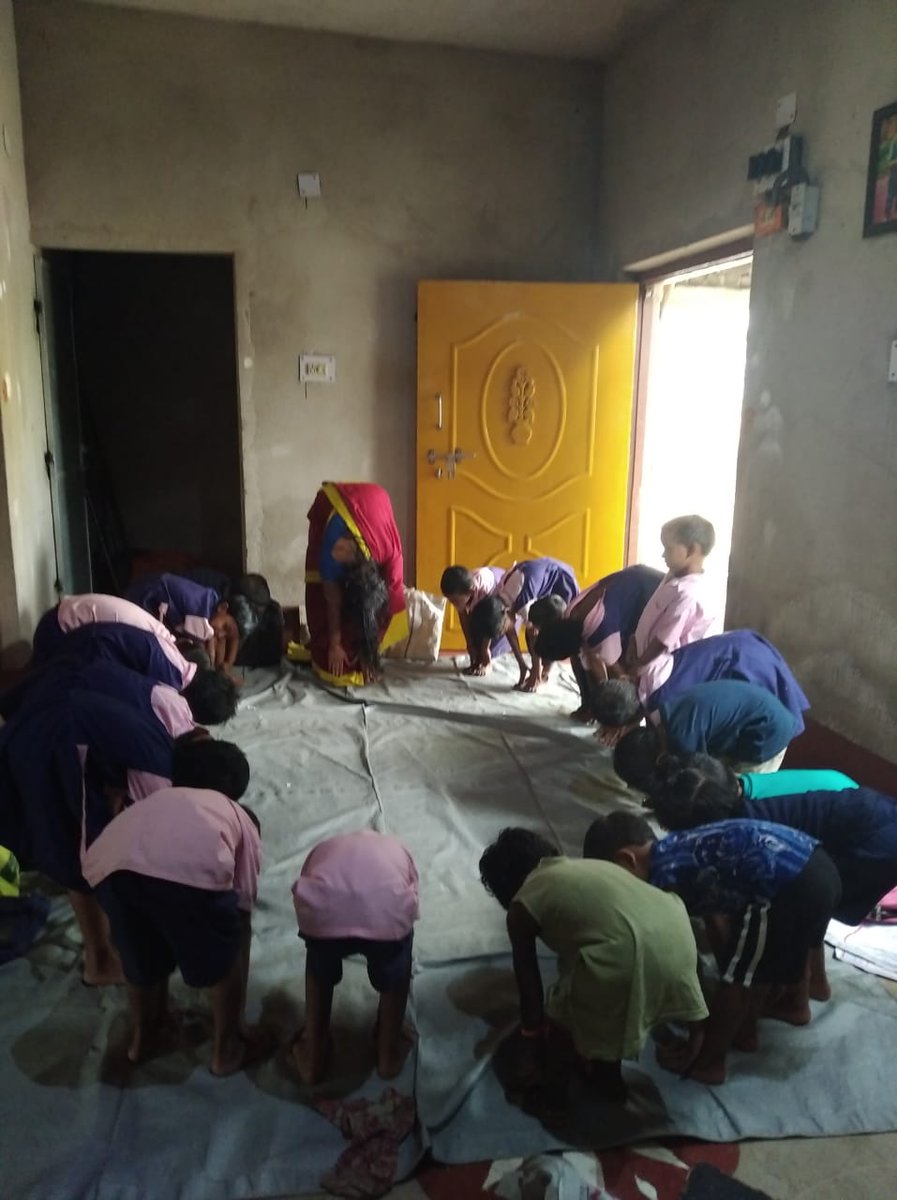 BonthIcds's tweet photo. #poshon_pakhwada2021
#Yoga_session under poshon pakhwada is being observed at different AWCs of ICDS project Bonth, Bonth. 
 Yoga is good for health. 
@BhadrakDswo @DM_Bhadrak @DPMU_MS_Bhadrak https://t.co/pEpQc4js5W
