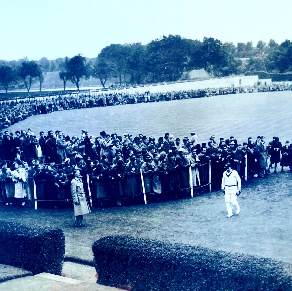 Scotland vs Australia 1948 🏴󠁧󠁢󠁳󠁣󠁴󠁿🇦🇺

Arguably the greatest batsman of all time, Sir Donald Bradman leaving the field of play at <a href="/GrangeCC/">Grange Cricket Club</a> 

We are proud to call the Grange Club home 🏡🙏

An inspiring setting to develop the next generation of cricketers 🏏🏴󠁧󠁢󠁳󠁣󠁴󠁿