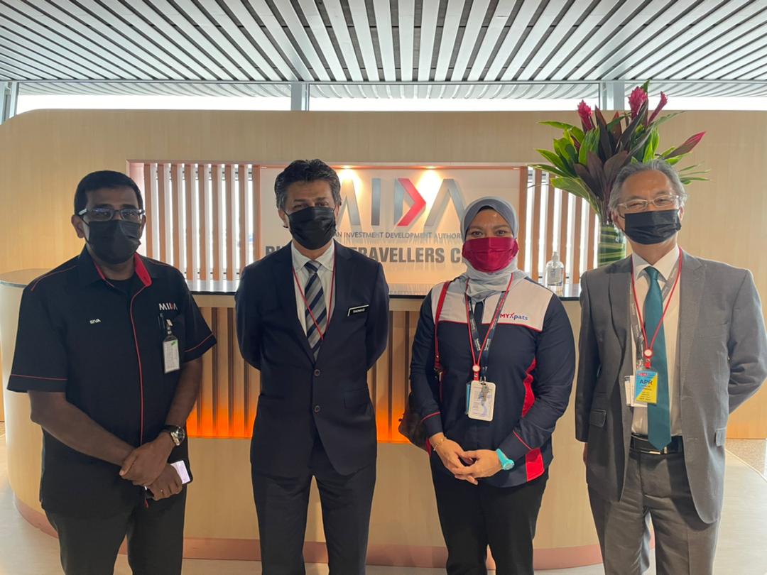 TalentCorpMsia's tweet photo. The safe travel of business travellers had been made possible through The Business Travelers Centre established by @OfficialMIDA which is one of the key components of the One-Stop Center (OSC) initiative.

#TalentCorp is proud to be a collaborator on this initiative. https://t.co/ZV41AEVKCX