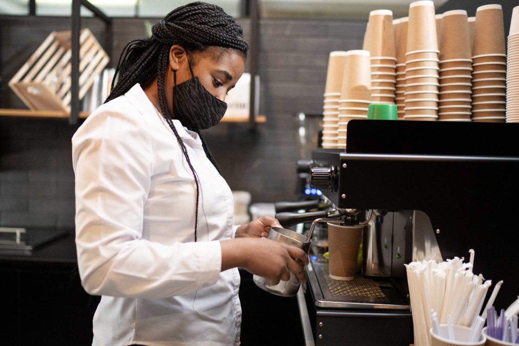 PerchOffices's tweet photo. Feeling the nip in the morning air? Come into Perch for a delicious cup of Father Coffee and maybe a spot of work!

#humpday #midweekmojo #fathercoffee #coffee #flexibleoffices #coworking #rosebank #rosebankcity #bathavenue https://t.co/biKy0TxgEs