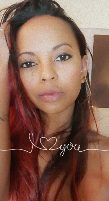 C est mercredi , et mercredi c est le jour de ma sextape bien hard et cochone comme j aime 🔞🔞🔞 , aujourd&rsquo;hui<a href="/tag/anal"class="tags"><span>#anal</span></a><a href="/tag/cum"class="tags"><span>#cum</span></a><a href="/tag/exhibe"class="tags"><span>#exhibe</span></a><a href="/tag/lesbienne"class="tags"><span>#lesbienne</span></a><a href="/tag/mym"class="tags"><span>#mym</span></a><a href="/tag/pornamate"class="tags"><span>#pornamate</span></a>