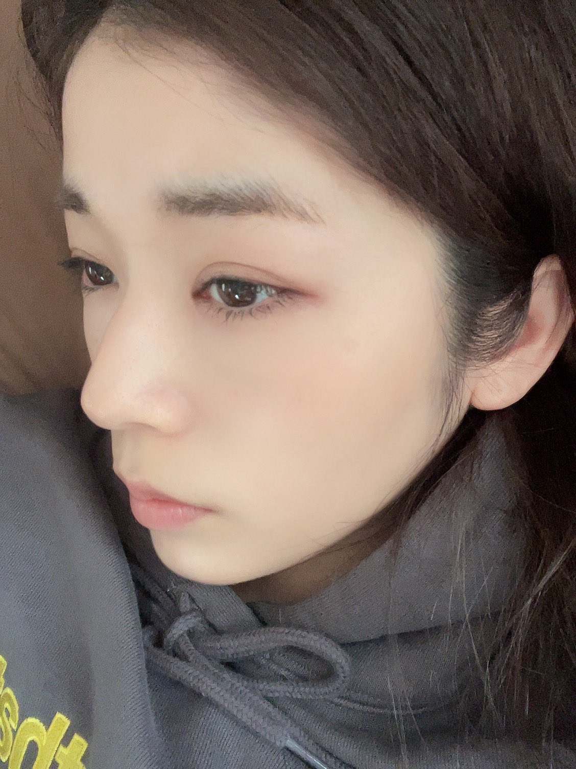 傳彩夏 最近下まつ毛だけマスカラするのにハマってる おやすみ T Co Cwhqcw3pk3 Twitter