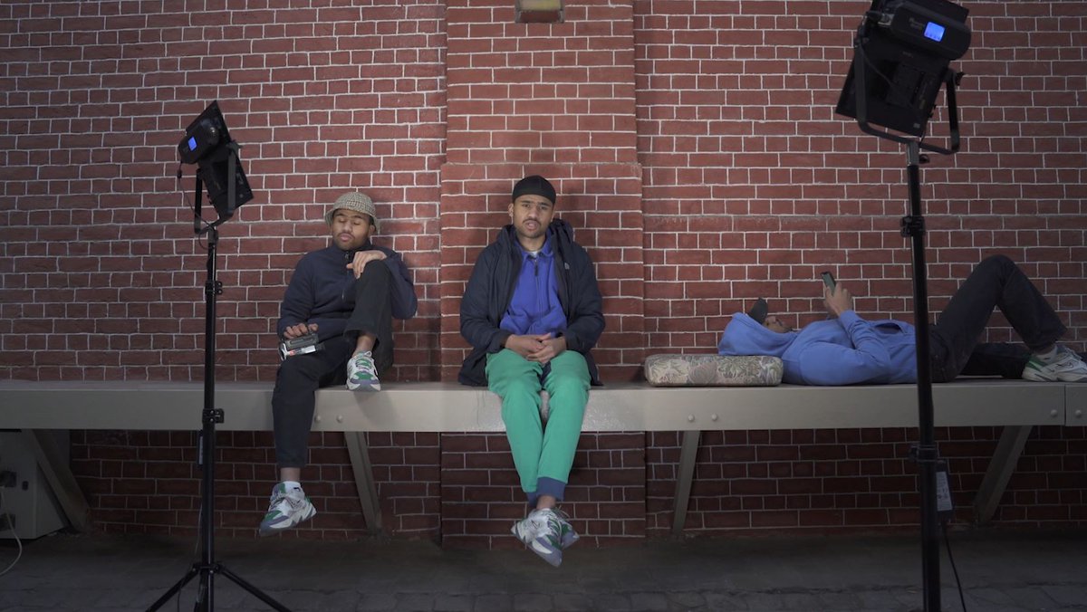 "Parce qu'on est né ici mais que notre histoire a commencé ailleurs"

🗓️RDV vendredi bit.ly/desracinesetde…

"Des racines et des rêves", une série sur la culture afro-roubaisienne 
#Roubaix  #Africa2020 <a href="/Pitinome/">Julien Pitinome</a> <a href="/fablabchannel/">FABLABCHANNEL</a> <a href="/laCPublique/">La Condition Publique</a> <a href="/Punchlyn_/">PunchLyn</a> <a href="/ismaelmetis/">Ismaël Metis</a> <a href="/wawalasso/">wawa l'asso</a>