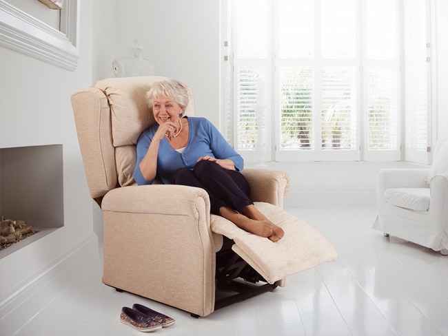 Theraposture's tweet photo. Theraposture Rise and Recline Chairs are a popular choice for many as they provide comfort, support and powered assistance to stand up and sit down safely. https://t.co/NZevS1qXSG
Prices from £949
#riseandrecline #AdjustableChairs #chairbed #riserrecliner #recliningchair https://t.co/TVQTnNUCch