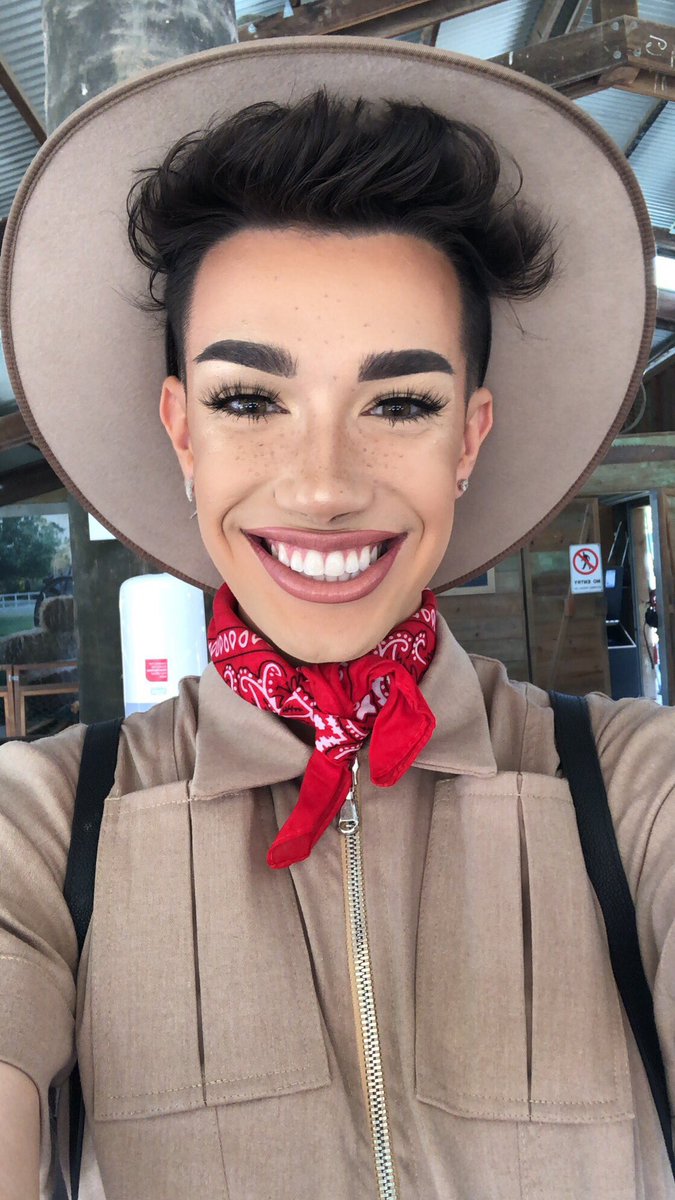 sister_daniel9's tweet photo. Good morning @jamescharles! https://t.co/kMQngxzKxt