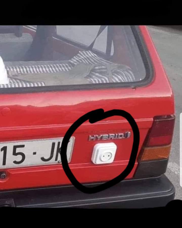 ALLCHARGETECH's tweet image. l&apos;un de nos clients nous demande une borne de recharge pour recharger sa voiture hybride rechargeable selon vous quelles bornes je lui propose? #bornederecharge #voiturehybriderechargeable