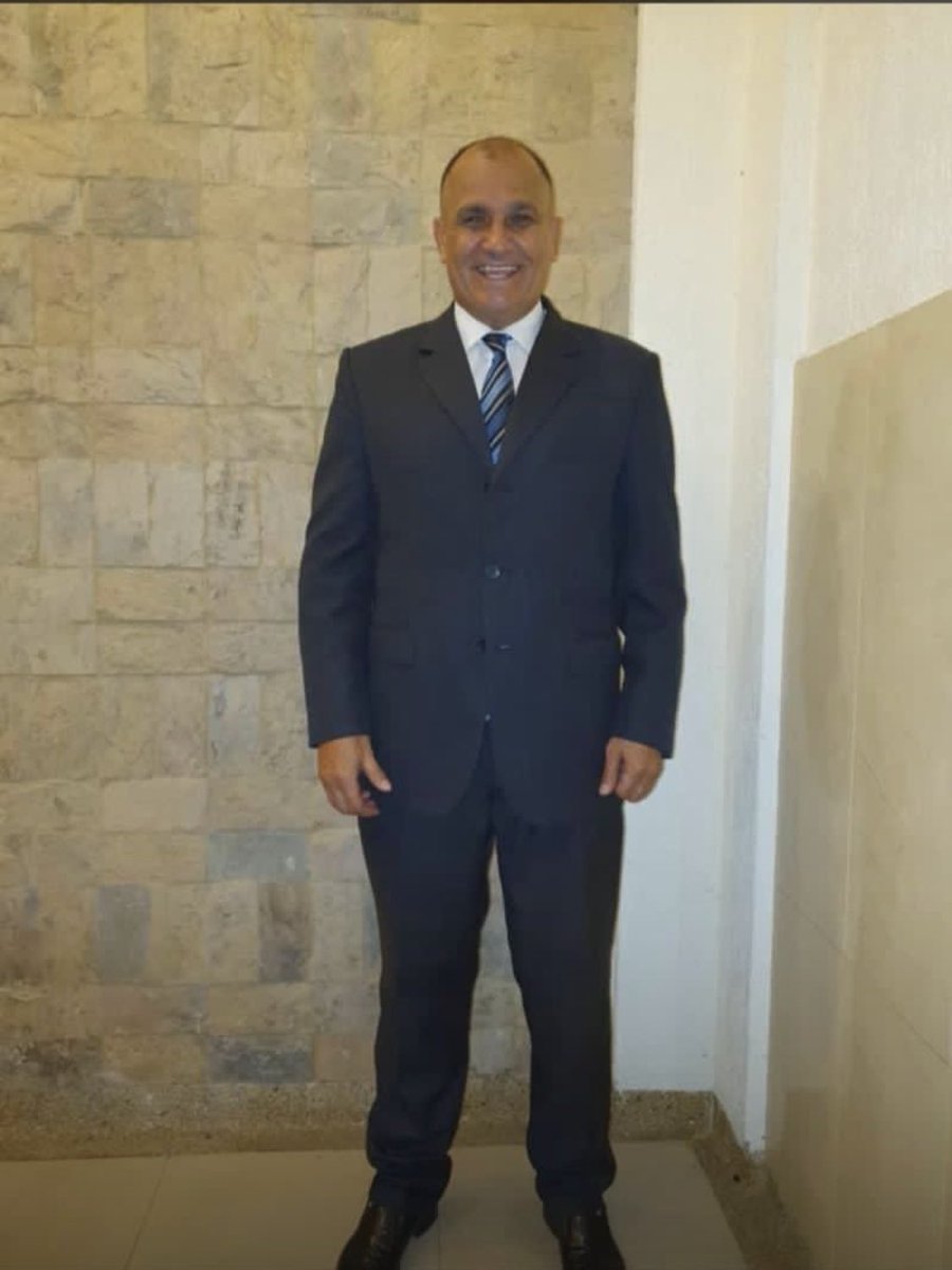 1. La gran familia del #Cicpc con mucho pesar informa la partida física del C/G Wilfredo Carrasco, Jefe del Redipc Marítimo e Insular, quien lamentablemente se quitó la vida en horas de la madrugada del día de hoy.