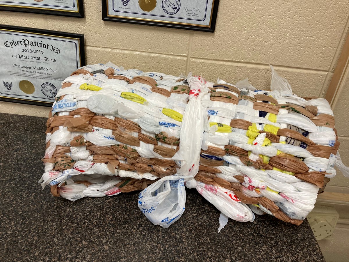 Challenger Middle has completed itsr first plastic bag yarn mat to be given to someone homeless.  This 4x6 mat is made of Plarn - keeping those plastic bags out of the landfill.  CMS students #EagleUp to serve and save our environment! <a href="/CoachColn/">Bo Coln</a> <a href="/HSVk12/">Huntsville City Schools</a>