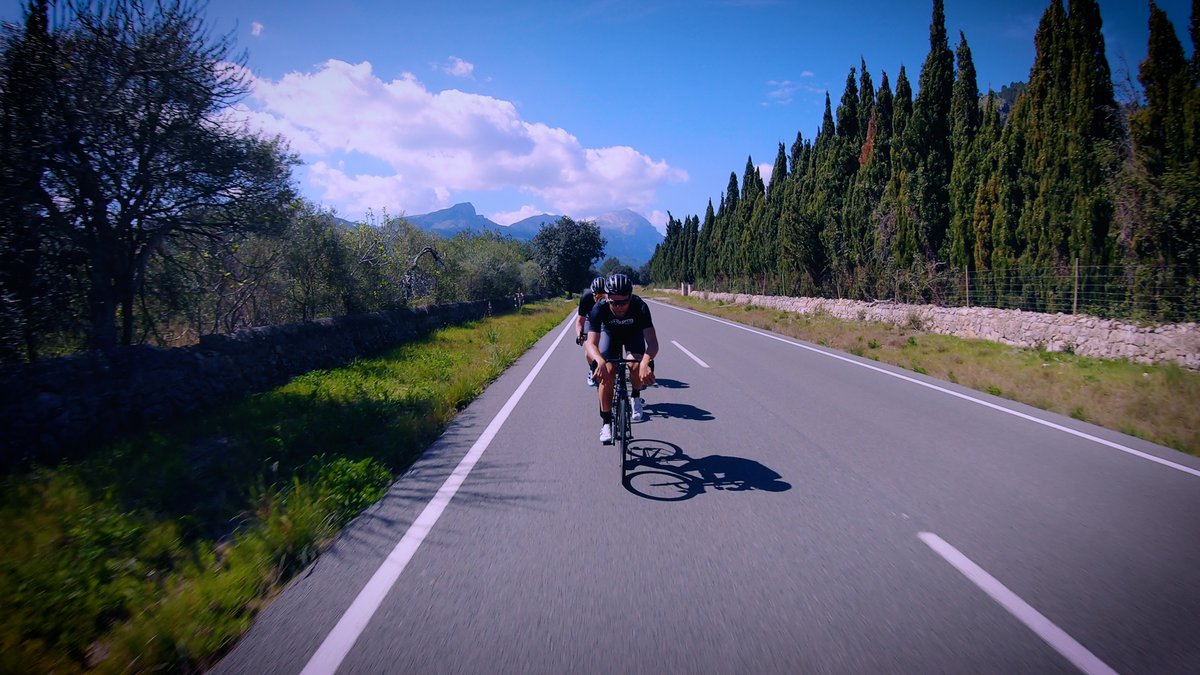 sacalobracc's tweet photo. COFFEE ON US!

Who said that a Café Ride should be slow and boring?! Every Wednesday, on our « rest » day, we ride to Sa Batalla for a coffee and a piece of cake. Just to make sure that your glycogen stores are replenished for the second part of the week 😋 https://t.co/q73QKQVBBD