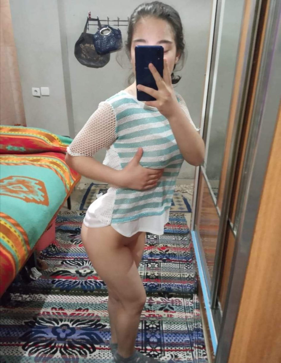 Meltem5524's tweet photo. Hesap yenidir rt yapın takip edin #ensest #pasif #cuckold #iççamaşırı #sex #ensestbaldız #ensestyenge #ensestler #ensestabla https://t.co/MOl3gxqQMs