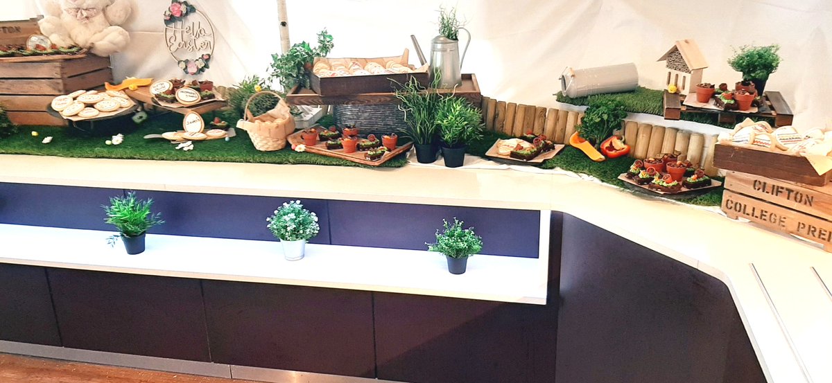 ChrisPennycott's tweet image. An amazing Easter goodbye lunch today for the students at Clifton college. Mr McGregor's garden with black forest flower pots, and garden brownies were  a hit as was the apple wood cheese and asparagus turnovers. Proud of my kitchen @sarahpastrychef @TA3SodexoChef @IndiesSodexo