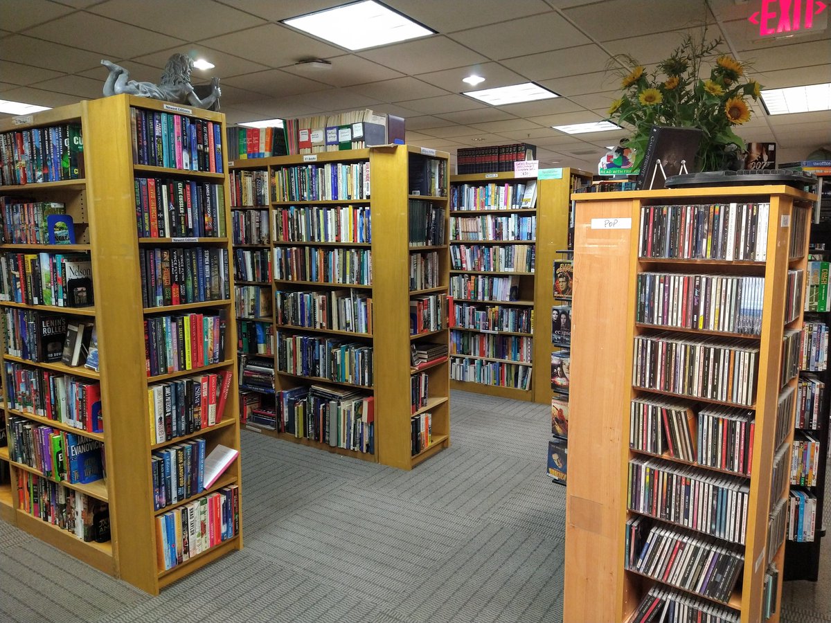 FriendsLPL's tweet photo. What's your favorite thing about the Friends Book Cellar?

We are offering limited, in-person shopping hours by appointment Mon - Sat from 10am - 2pm. Browse our collection of gently used books AND support your local library. Reserve your spot by calling 859-231-55005. https://t.co/LhQuip0fOs