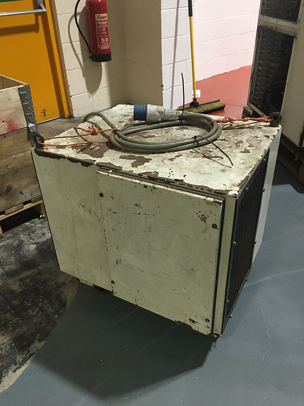 Crestchic_UK's tweet photo. #Crestchic’s Service team created a new #loadbank unit designed to light up and hold coffee cups, but this one-of-a-kind piece is more about bygone nostalgia than keeping #generators &amp; #power supplies on their toes! See before/after pics. Read more here : https://t.co/CRWaBiEcQR https://t.co/WWymSbnrxJ