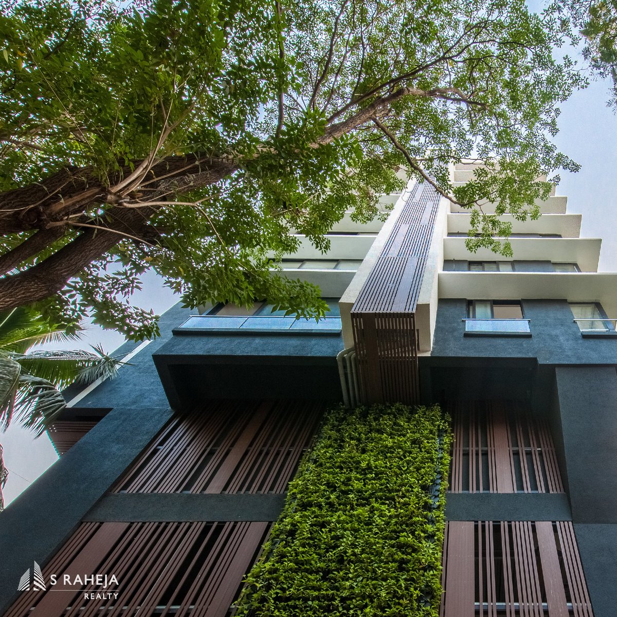 SRahejaRealty's tweet photo. When you buy a home with S Raheja, you can be sure that you are moving up in the world.
.
.
.
#SRahejaRealty #Bandra #Khar #Santacruz #Architecture #InteriorDesign #Realty #MumbaiRealEstate #MumbaiRealty #MumbaiBuilders #RealEstate #MumbaiArchitects #LuxuryLiving https://t.co/zokFEAbvqG