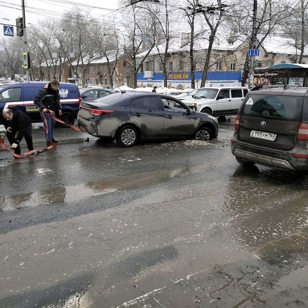 Ужас просто. Ставропольская Кирова ! 
#вЯмахСамары 

<a href="/SamMobilePriem/">Мобильная приемная Губернатора Самарской области</a> просим присоединиться к проблеме.