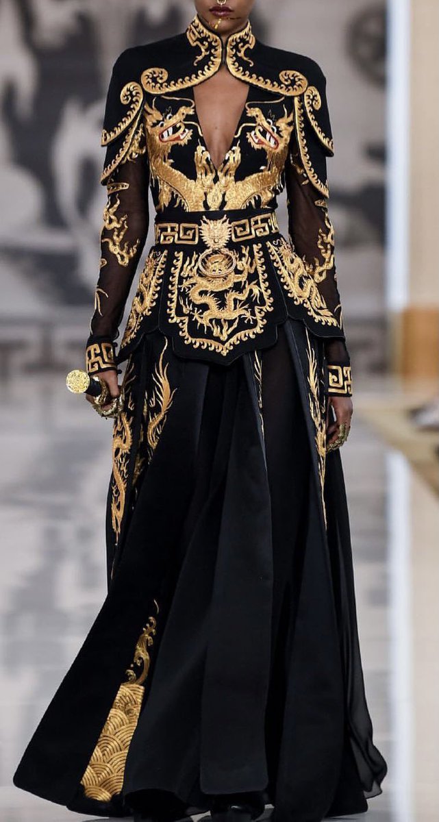 childesarchon's tweet image. okay hear me out beiguang in these