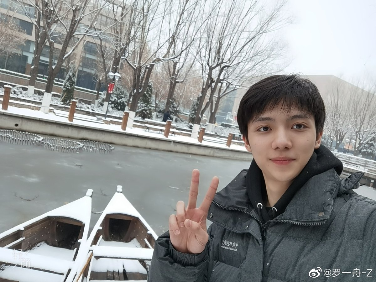 hourlyizhou's tweet photo. #罗一舟 #LuoYizhou https://t.co/38RrG0z6MA