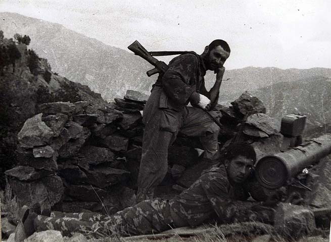 This evolution didn& #39;t just apply to Soviet SOF units, like the 334th Separate Spetsnaz Group working eastward out of Asadabad. The 66th Separate Motorized Brigade, whose AO was Kunar/Nangarhar, transformed one of its battalions into a roving, SOF-like air assault unit.