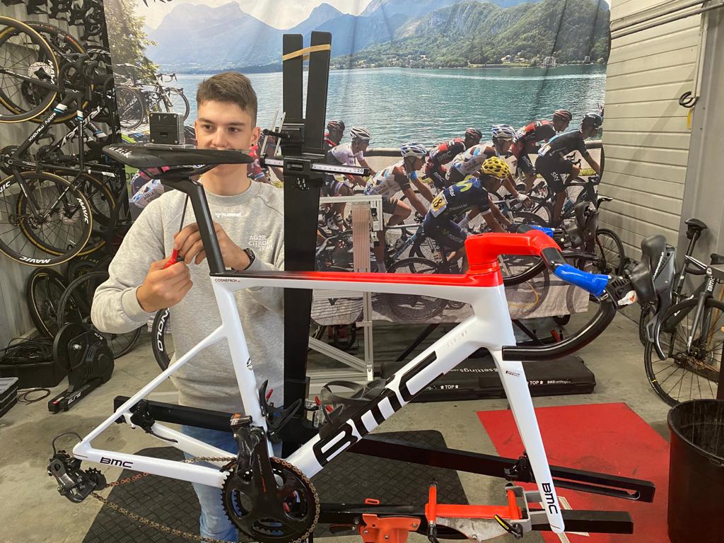 [Le saviez-vous ?] 🧐

<a href="/LabrosseJordan/">jordan</a> parfait exemple de la filière. ⤵️

🔙 @AG2RCITROENU19
🚴🏼‍♂️ @ag2rcitroen_u23
🛠 @AG2RCITROENTEAM

Les explications ci-dessous. 👇🏼

ag2r-citroen-u23-team.com/2021/03/24/le-…

#UnisDansLaFormation | #AG2RCITROËNU23TEAM 🚴🏼‍♂️