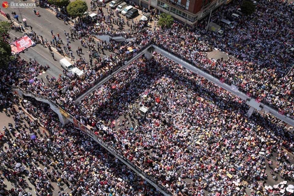 NaingOK2's tweet photo. People are proving that we are the rightful owners of Myanmar. Yangon, same location on the 2222 revolution vs #Mar24SilenceStrike. Give back our country, give back our rights.
SILENCE REVOLUTION 
#WhatsHappeningInMyanmar https://t.co/yEOFoQsRYD