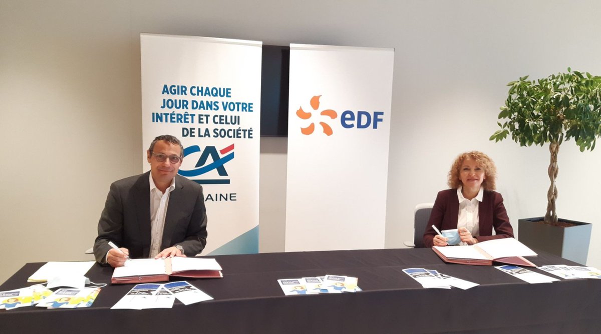 EDF_GrandEst's tweet photo. Un partenariat a été signé entre #EDFCommerceEst et @C_A_Lorraine pour accompagner les clients en difficulté
👉Les objectifs ? Trouver des solutions dans les moments difficiles et accompagner les clients pour faire des #économies d’#énergie #solidarité @SandrineBronner https://t.co/SfjmorjVW3