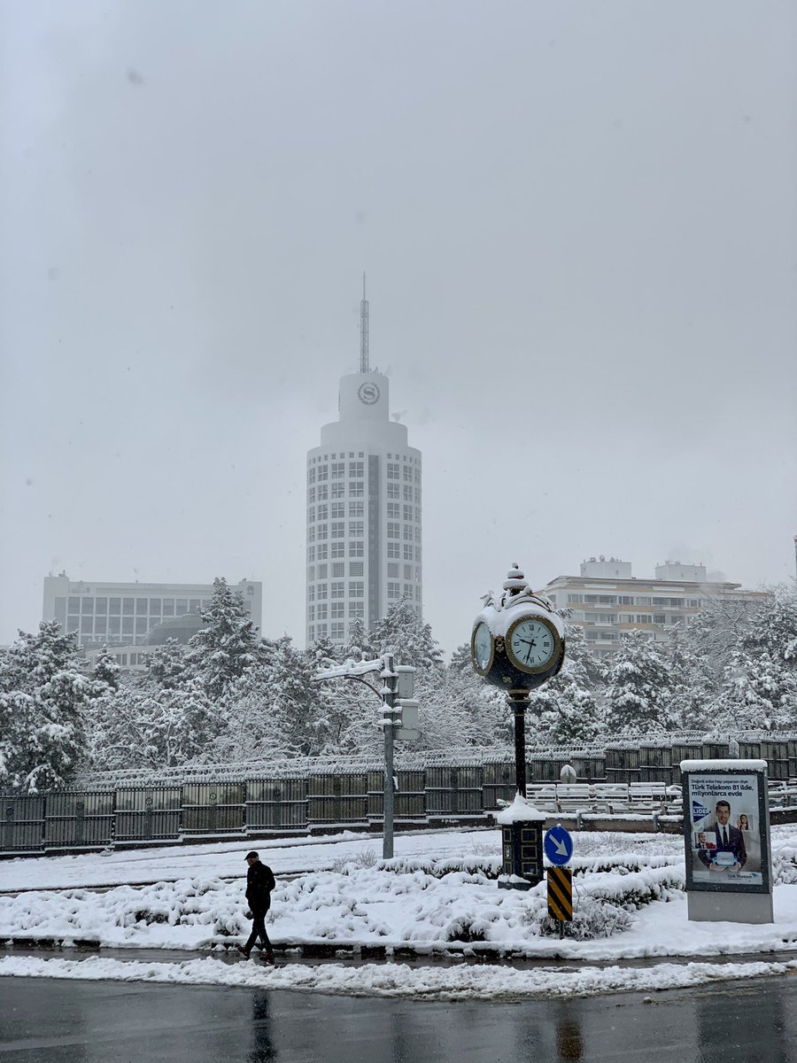 Ankara’ya öyle yakışırdı ki kar ⛄️ ❄️