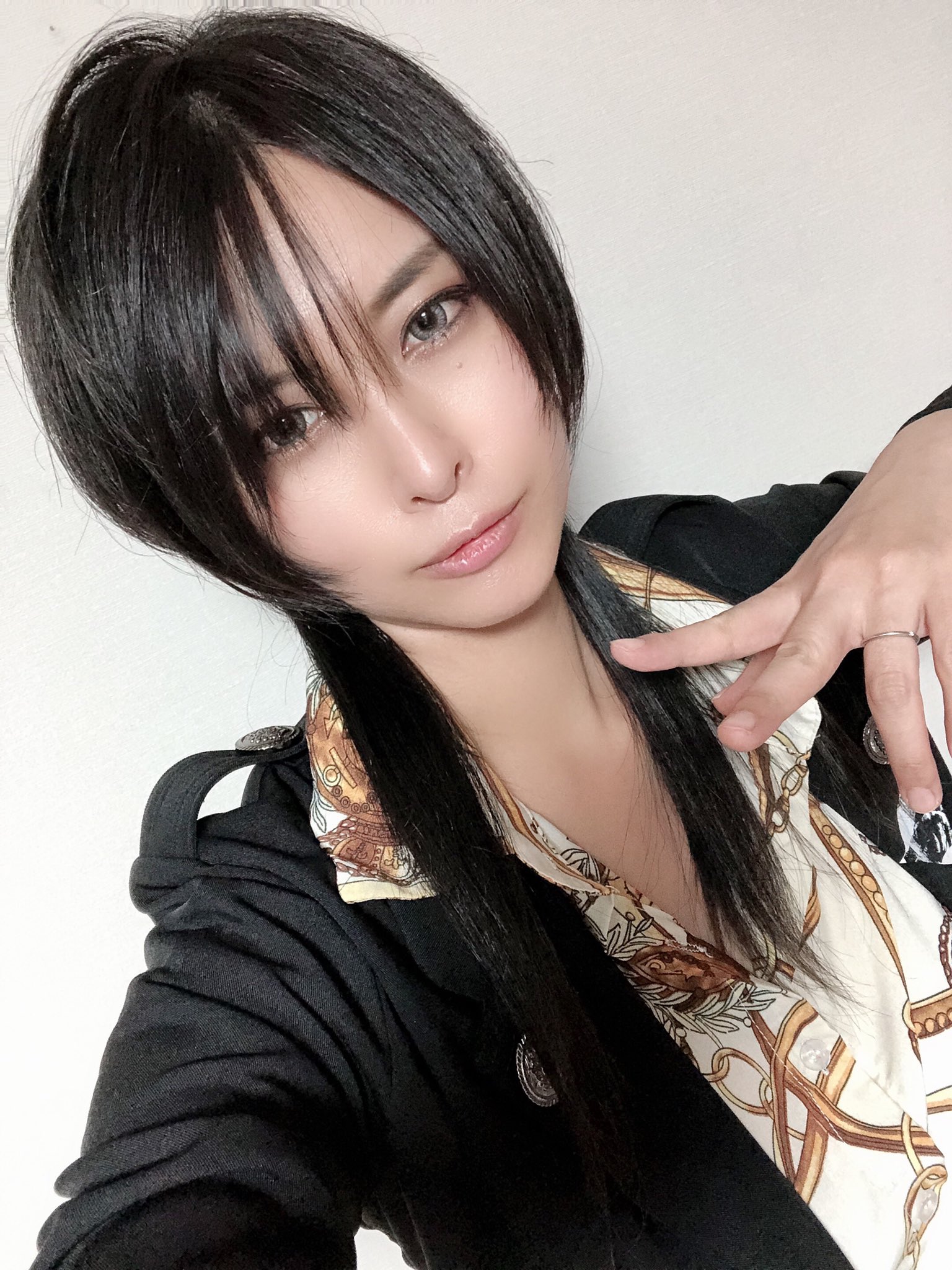 Akira Disacode ベビーカーokの美容院を見つけまして カットしてきました髪っ かなりスッキリしたー 襟足隠すver もいい感じ Jr も最後にちょっとグズっただけで とっても良い子にしててくれて感謝 T Co Ully7flndh Twitter
