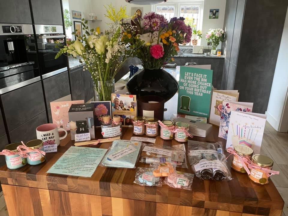 ridout_mary's tweet photo. Loving my well-being week at home, and feeling the love and support from my family today. Spot the theme on ‘calm’ miss them all so very much. Keep safe 💙 https://t.co/FNfGNbgogO
