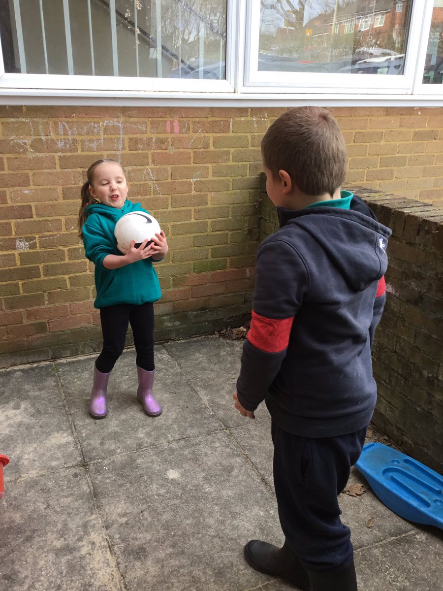 Springwood_Prm's tweet image. Taking it in turns with my friends #springcoch