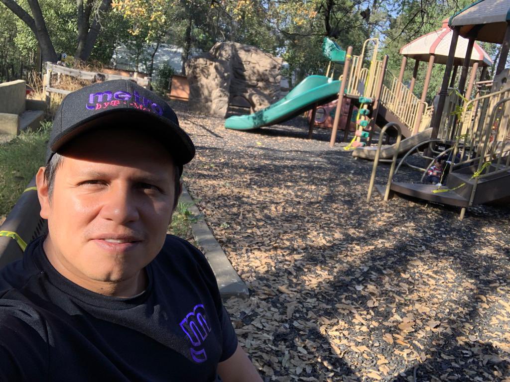 Ludvick6's tweet photo. It doesn't work with what you say, it works with what you do. #2k21 #FamousForCare #FamousForCareers #TeamOfExpert #livepurple #livemetro #TMobile #MetrobyTmobile #WeWontStop @MetroByTMobile @CallieField #Youwontbeatus #outbreak #loyalty #family #Leadership #wearemetro ππΏππ»π https://t.co/63BlO4Axqf