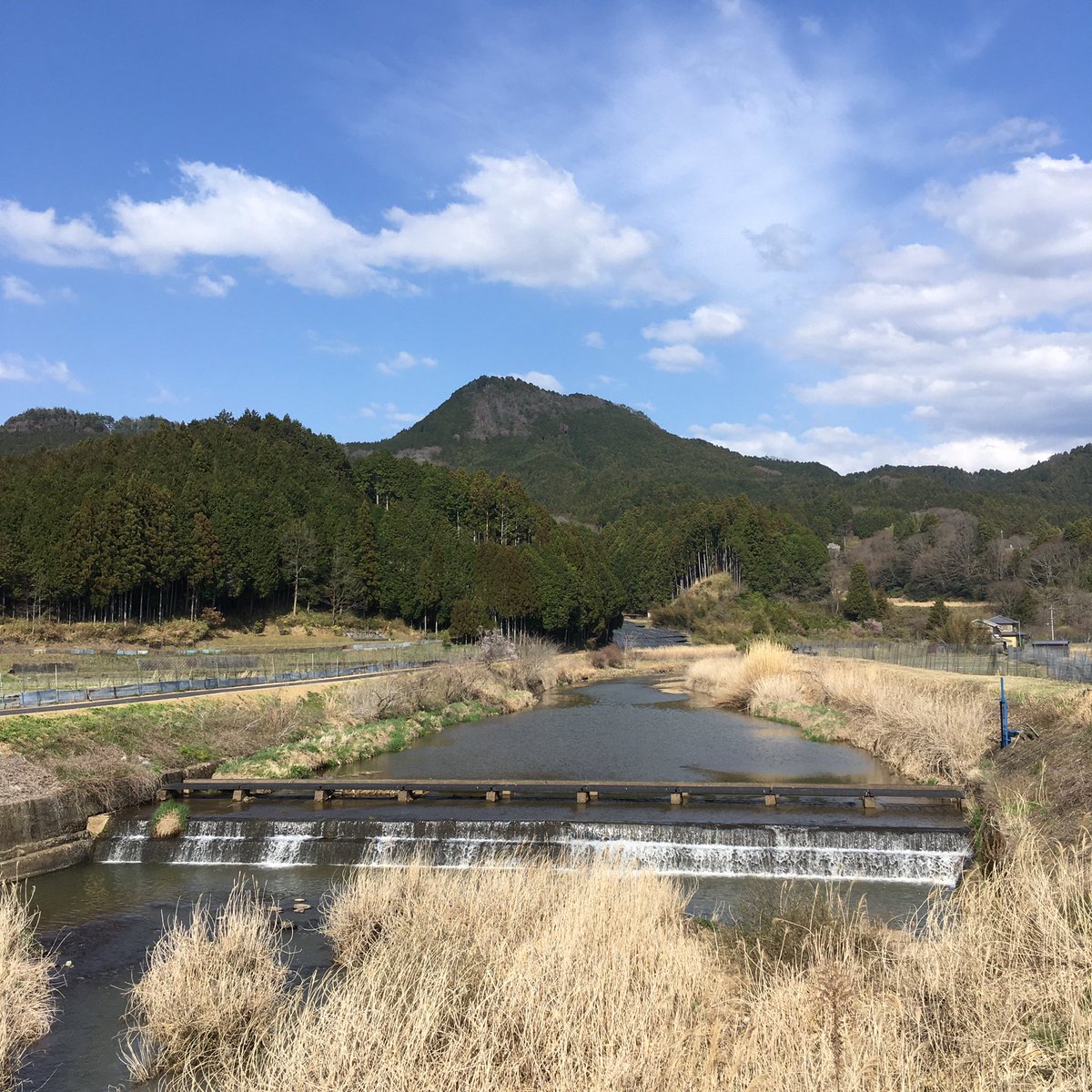 inasabito's tweet photo. 伊那佐まち協は、春の伊那佐山登山にご利用頂ける専用無料駐車場を作りました(^^) https://t.co/OwbHpzJa1t