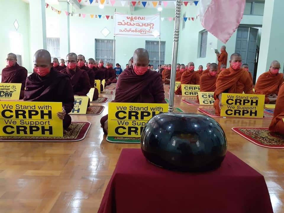 The monks' Silence Strike in #Mandalay.
SILENCE REVOLUTION.
#WhatsHappeningInMyanmar
#Mar24SilenceStrike