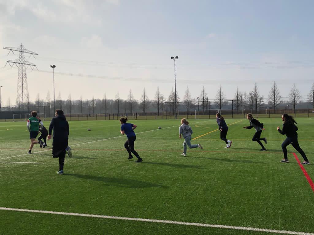 BSN_Sport's tweet photo. It was great to be able to offer the students chance to be involved in CCAs at @BSN_SSV last night. Thanks to our staff for offering adapted opportunities in cricket, running, rugby and basketball on site and calisthenics online as well as hockey at Forescate. https://t.co/Y5mQt2Difa