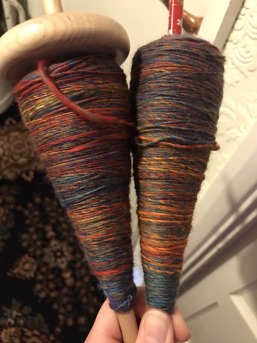 CatherineDunn8's tweet image. First two cops done. #spinning #DropSpindle #crafts