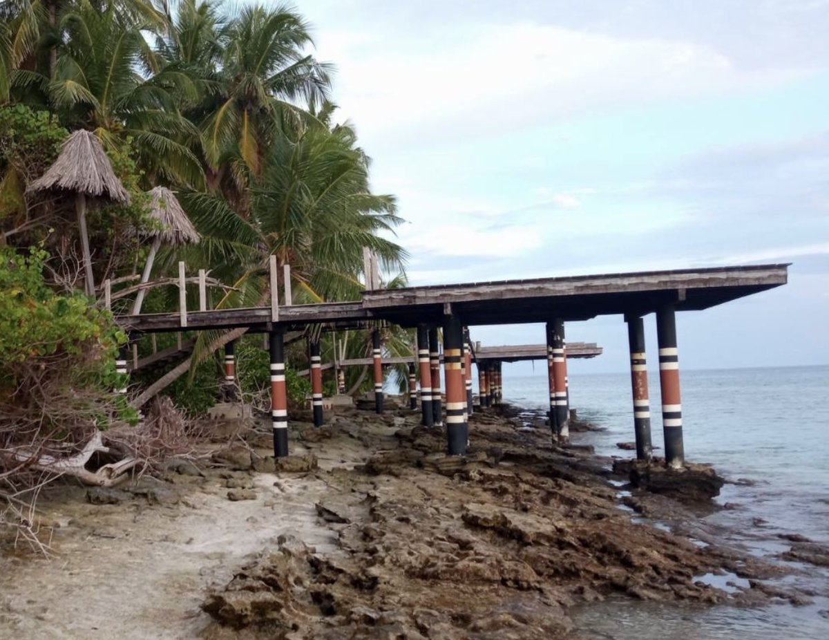 MaldivesAli's tweet photo. Niyathakee Rah, Maahaulu Enviornment Salaamaiy Kurun.
Drilling Holes is Costly & unknown Time consuming; but the #OnlyOne ππ
Investing on Foundation, Freedom & liberty is the best EIA. π
#Save @aaaVeeeMaldive #VeliAshi
@Ismaarl @hannanyoosuf @musthaeen #BaaVee π²π» https://t.co/M1U4ECQFXt