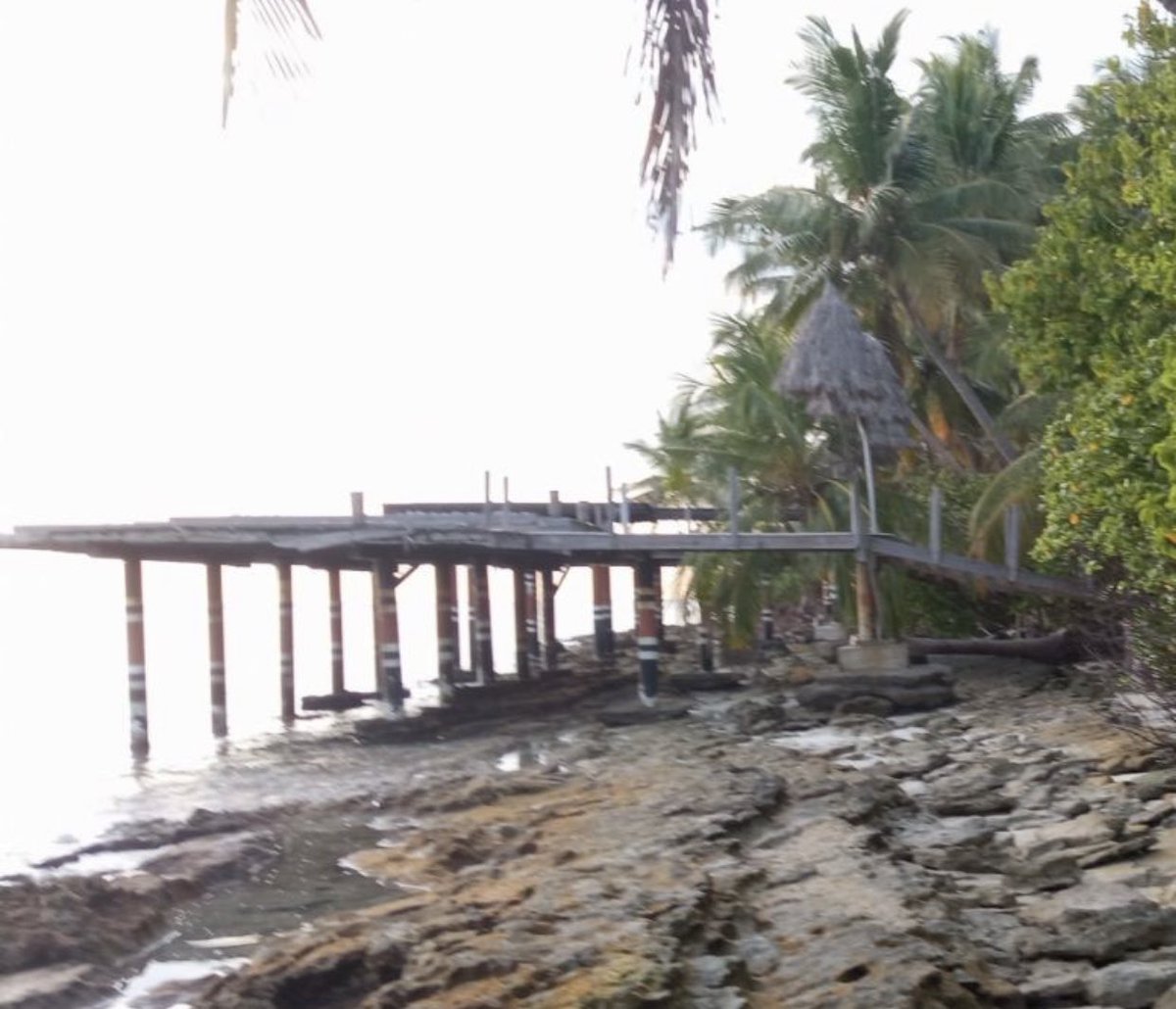 MaldivesAli's tweet photo. Niyathakee Rah, Maahaulu Enviornment Salaamaiy Kurun.
Drilling Holes is Costly & unknown Time consuming; but the #OnlyOne ππ
Investing on Foundation, Freedom & liberty is the best EIA. π
#Save @aaaVeeeMaldive #VeliAshi
@Ismaarl @hannanyoosuf @musthaeen #BaaVee π²π» https://t.co/M1U4ECQFXt