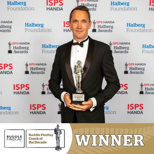 Halberg_FDN's tweet photo. WINNER of the @BuddleFindlay Coach of the Decade, Gordon Walker. Congratulations Gordon! 
#ISPSHandaHalbergAwards #DecadeChampion https://t.co/je4J9pp73q