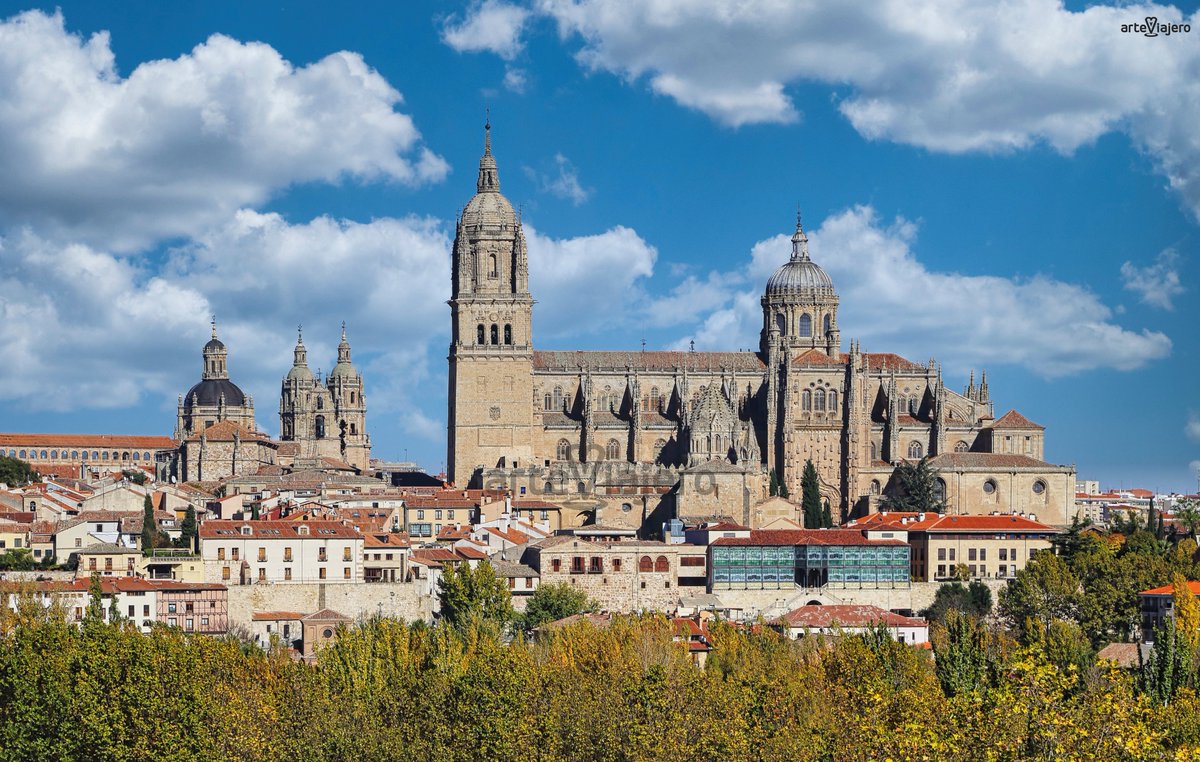 arteviajero_com's tweet photo. ¿Cuál es la Región del Mundo con más Patrimonio de la Humanidad de la UNESCO? 
La respuesta es #CastillayLeón y la siguen Lombardía, #Andalucía y Toscana.
🧵Abrimos hilo⬇️ https://t.co/e0jLpeWv9i