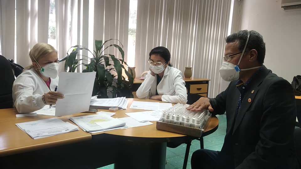 ivanrive3's tweet photo. 3/4 Ramón Nieves, Autoridad Única de la Salud en el estado, informó que  este importante producto farmacológico llamado  Carvativir  -Isotimol modificado- es una molécula que tiene varios años en el mundo científico/ clínico asistencial. https://t.co/tTo849QRno
