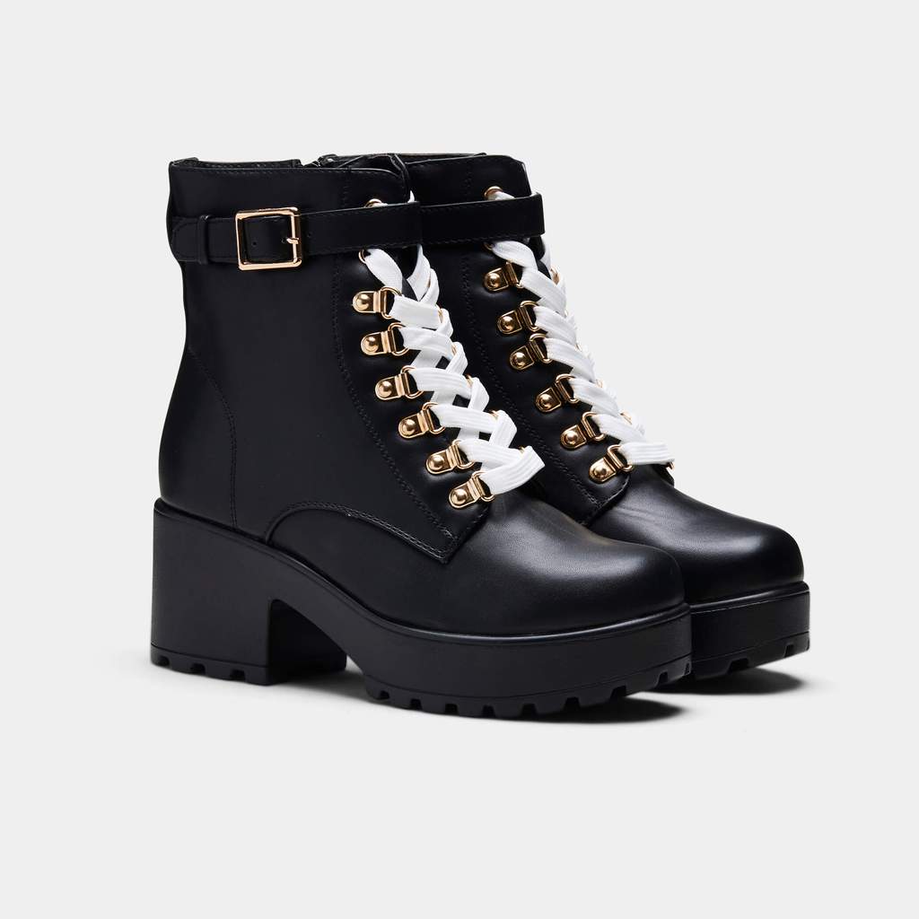 OliverOutfits's tweet photo. NEW leather boots available NOW!!!!!! https://t.co/rj7IKHVDGs