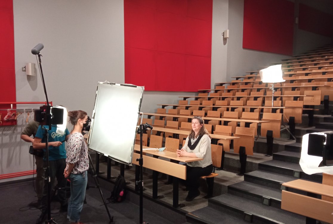 IrfssNA's tweet photo. Les étudiants de la filière image de @3ISnews immortalisent certaines formations dans notre institut de Bègles. Il nous tarde découvrir les images ! #Partenariat https://t.co/qTtZDJYFwN