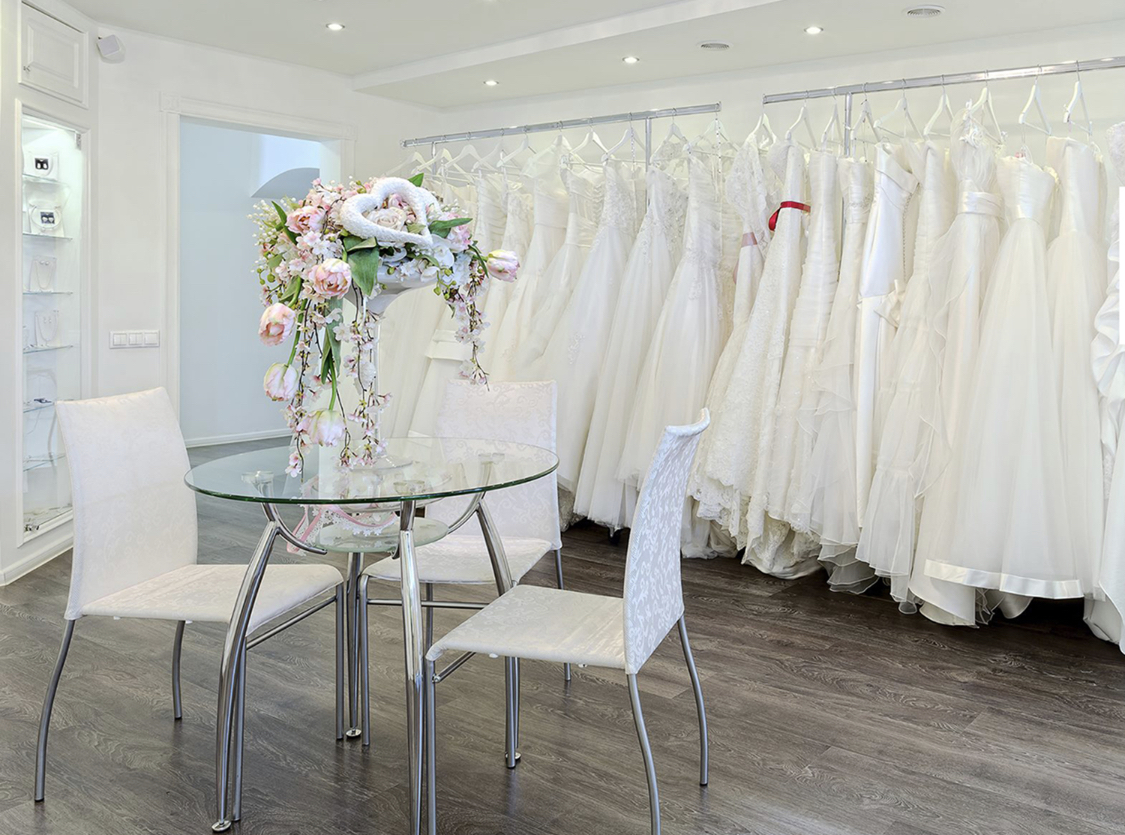 TelfordCentre's tweet photo. Congratulations to #HeavenlyWeddingBelles who are this years winner of the overall Matrimony Magazine Award 2021 for Best  Bridal Boutique in Shropshire, Worchestershire, Glouchestershire and HerefordShire!!!

#TelfordCentre #Weddingdresses #BridalBoutique #AwardWinners https://t.co/EPuTE2m01g