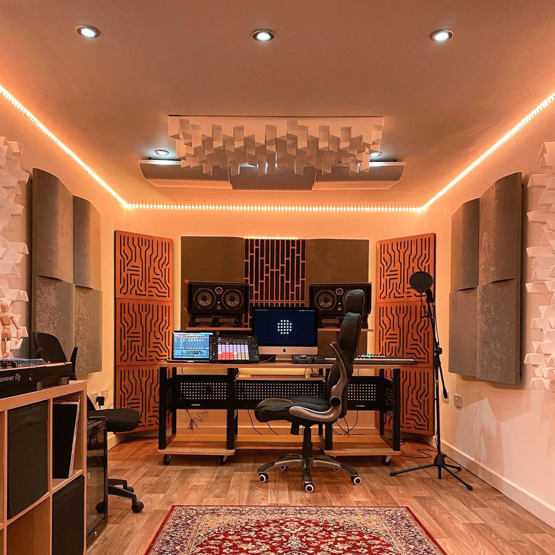 The new Sorley studio shines with Artnovion´s high-performance acoustic panels.
How many do you recognize?
Passion for acoustics.