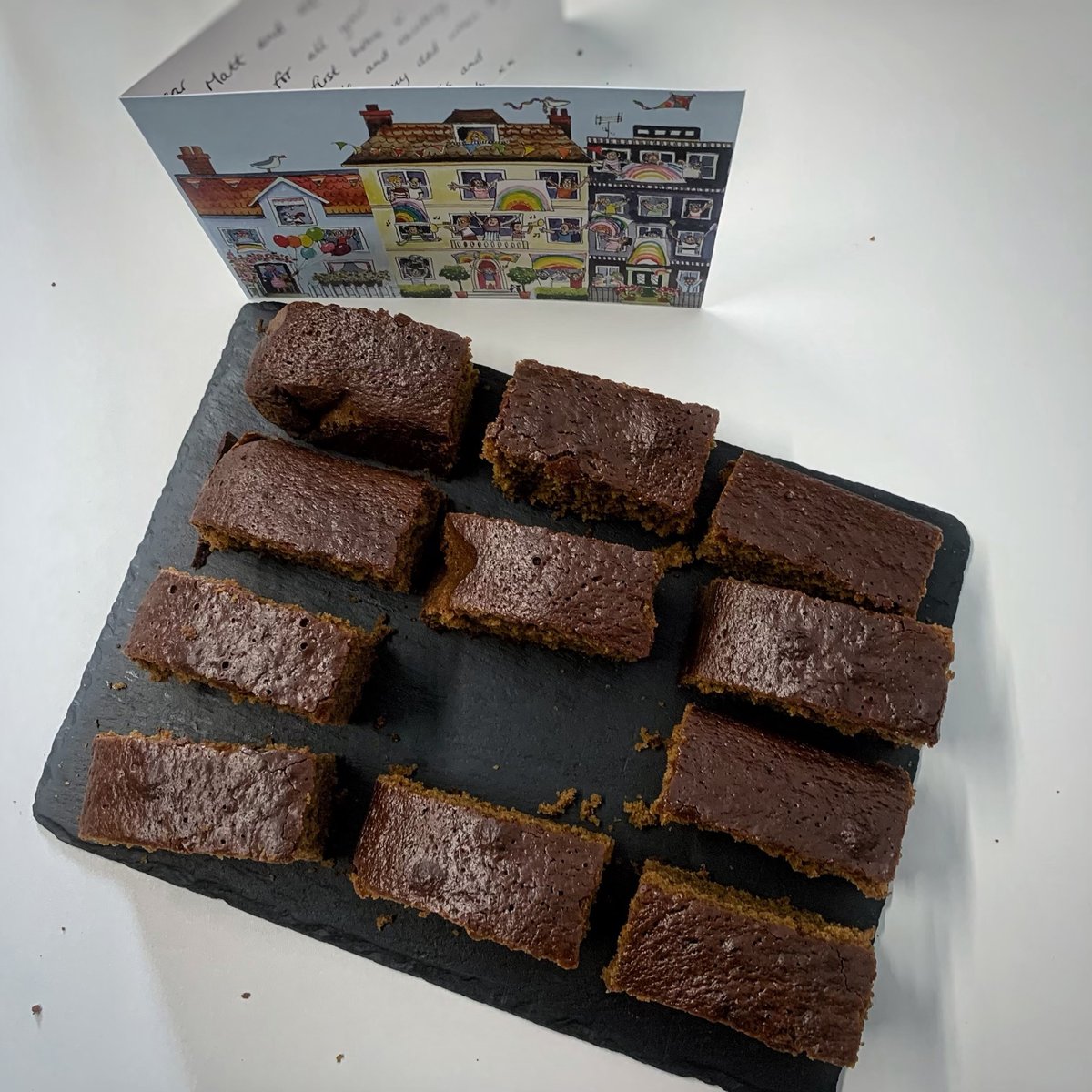 OVISO_FINANCIAL's tweet photo. @OVISO_FINANCIAL would like to thank our client for the lovely card and super delicious sticky ginger cakes 😋🧡 
Team Oviso would like to wish you LOTS OF HAPPINESS in your first new home 🏠🧡
#Thanks #Cakes #Mortgage #FirstTimeBuyer #HomeOwner #PropertyLadder https://t.co/kbFgfyVH9q